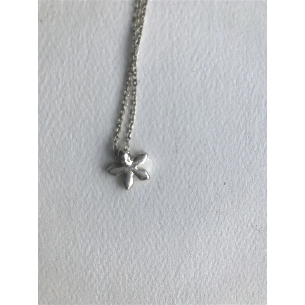 Vintage Signed LC Liz Claiborne Crystal Rhinestone Flower Adjustable Necklace